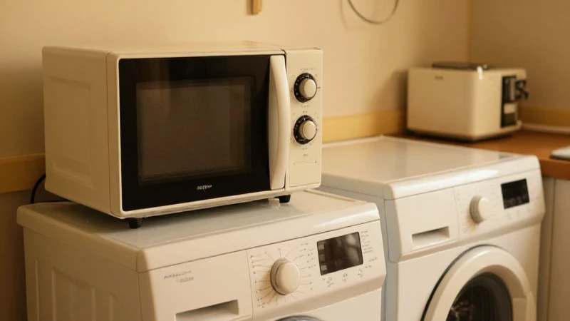 Cómo han cambiado los electrodomésticos con el tiempo 6 Cocina retro ochentera con luz suave