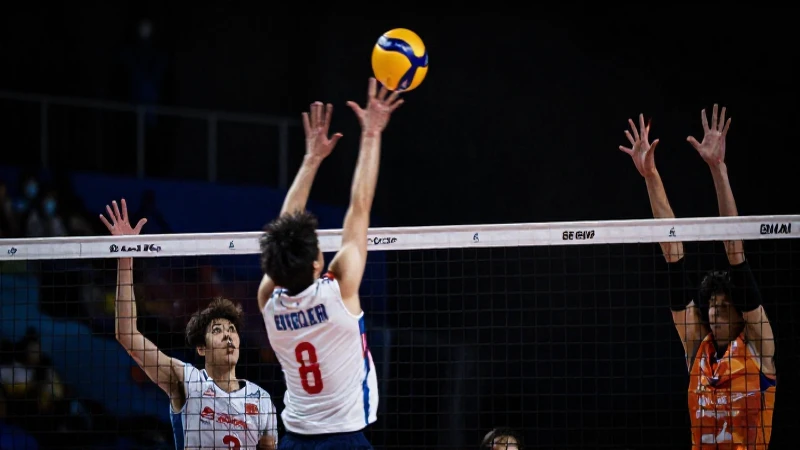 Cómo ha evolucionado el voleibol a lo largo del tiempo 8 Jugadores voleibol, ataque dinámico e impactante
