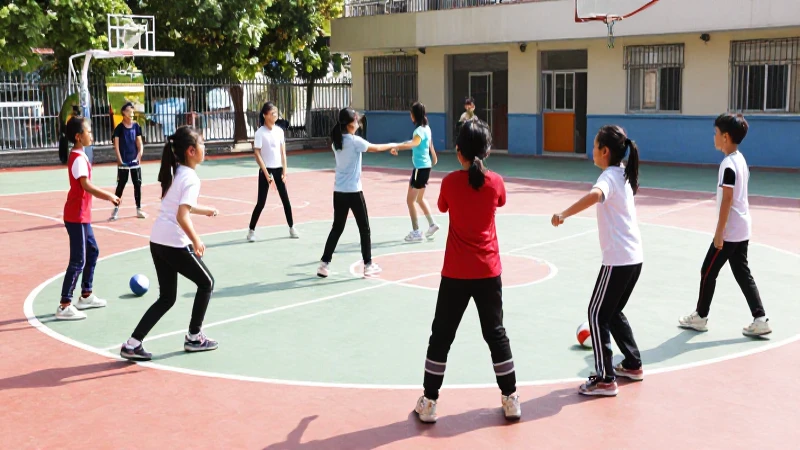 Niños activos juegan en gimnasio iluminado