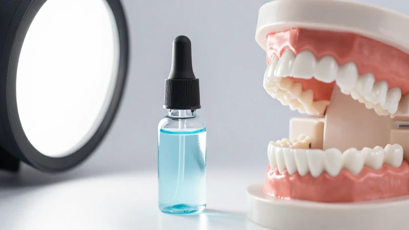 Enjuague bucal, modelo dental, luz brillante