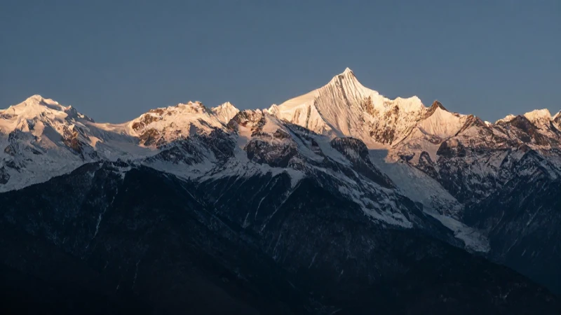 Montañas nevadas, paisaje fotográfico imponente