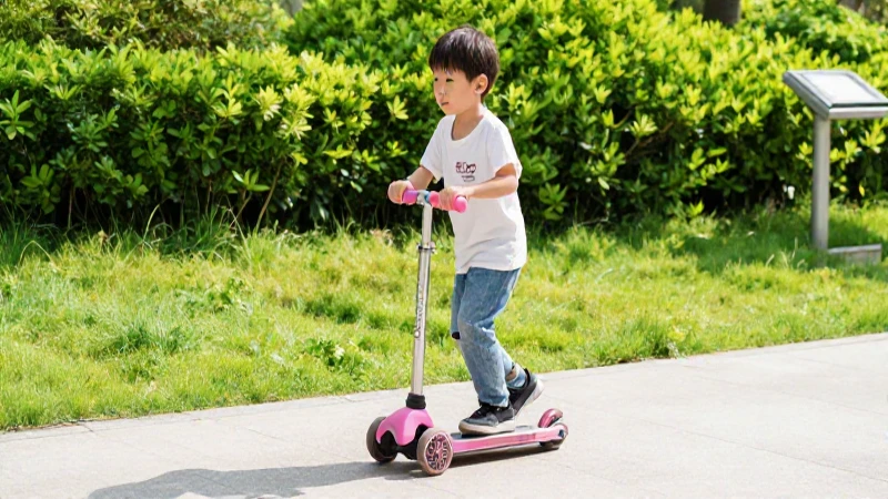 Niño patina alegre en día soleado