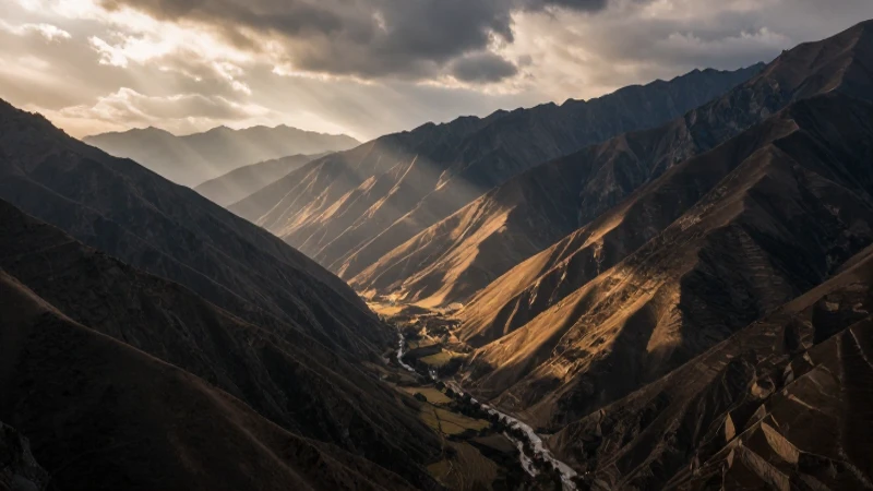 Montañas imponentes bajo iluminación cinematográfica