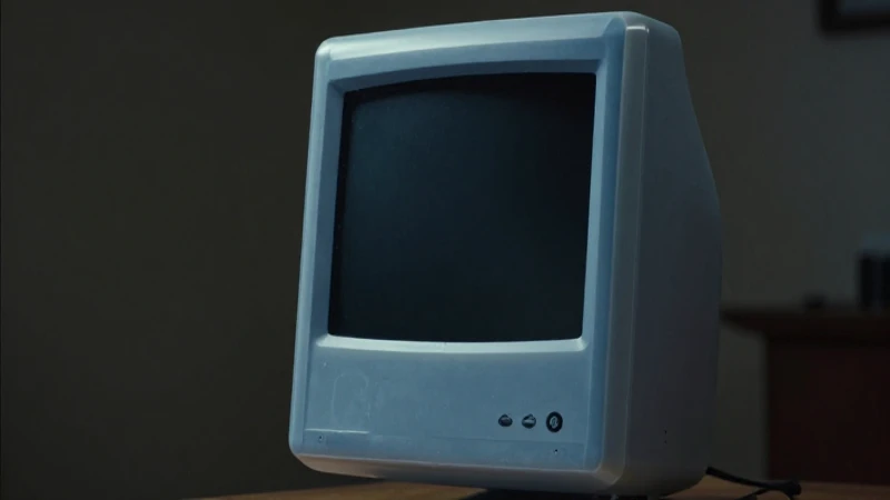 iMac G3 azul translúcido, suave iluminación cinematográfica